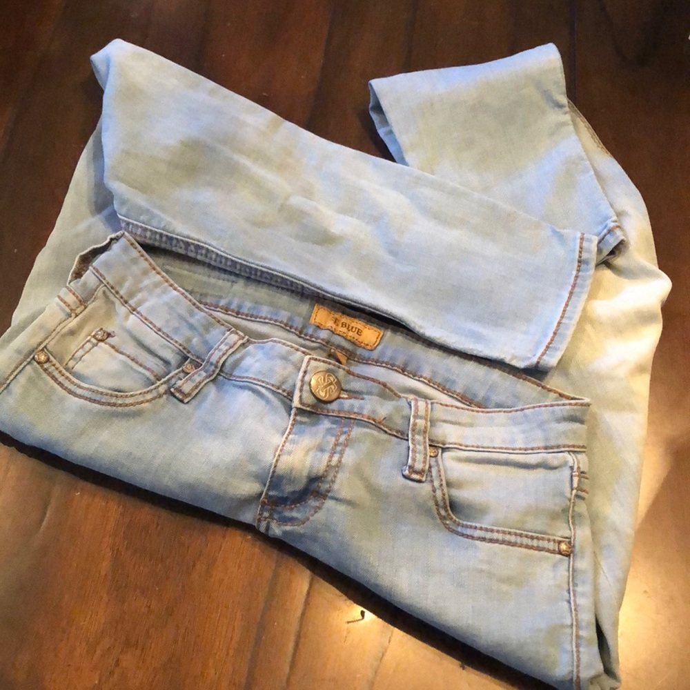 STS 🦋 Blue low rise straight leg classic pocket light wash jeans
